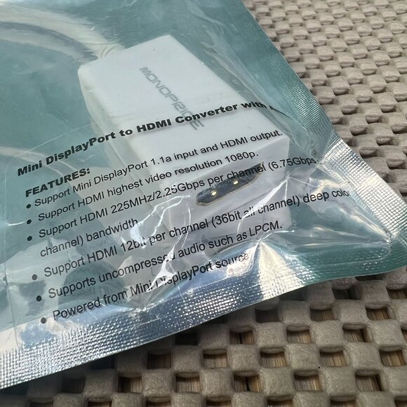 New Monoprice Mini Display Port To HDMI Adapter with Audio Support White NIB - Picture 5 of 7